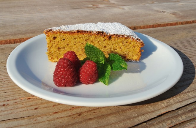 Torta di mele e mandorle