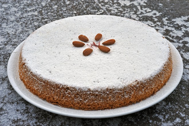 Torta mandorle zafferano
